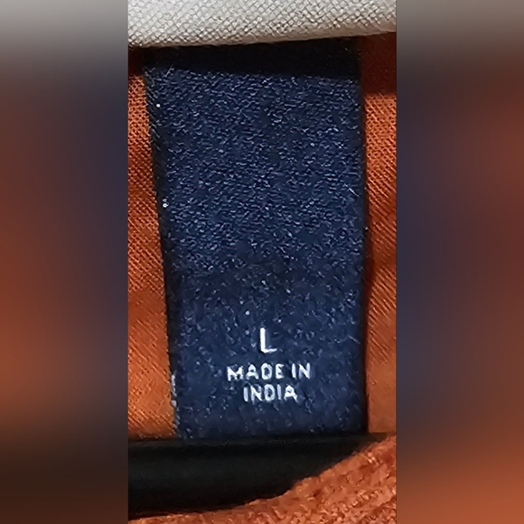 Universal Thread  Size L - Picture 7 of 9